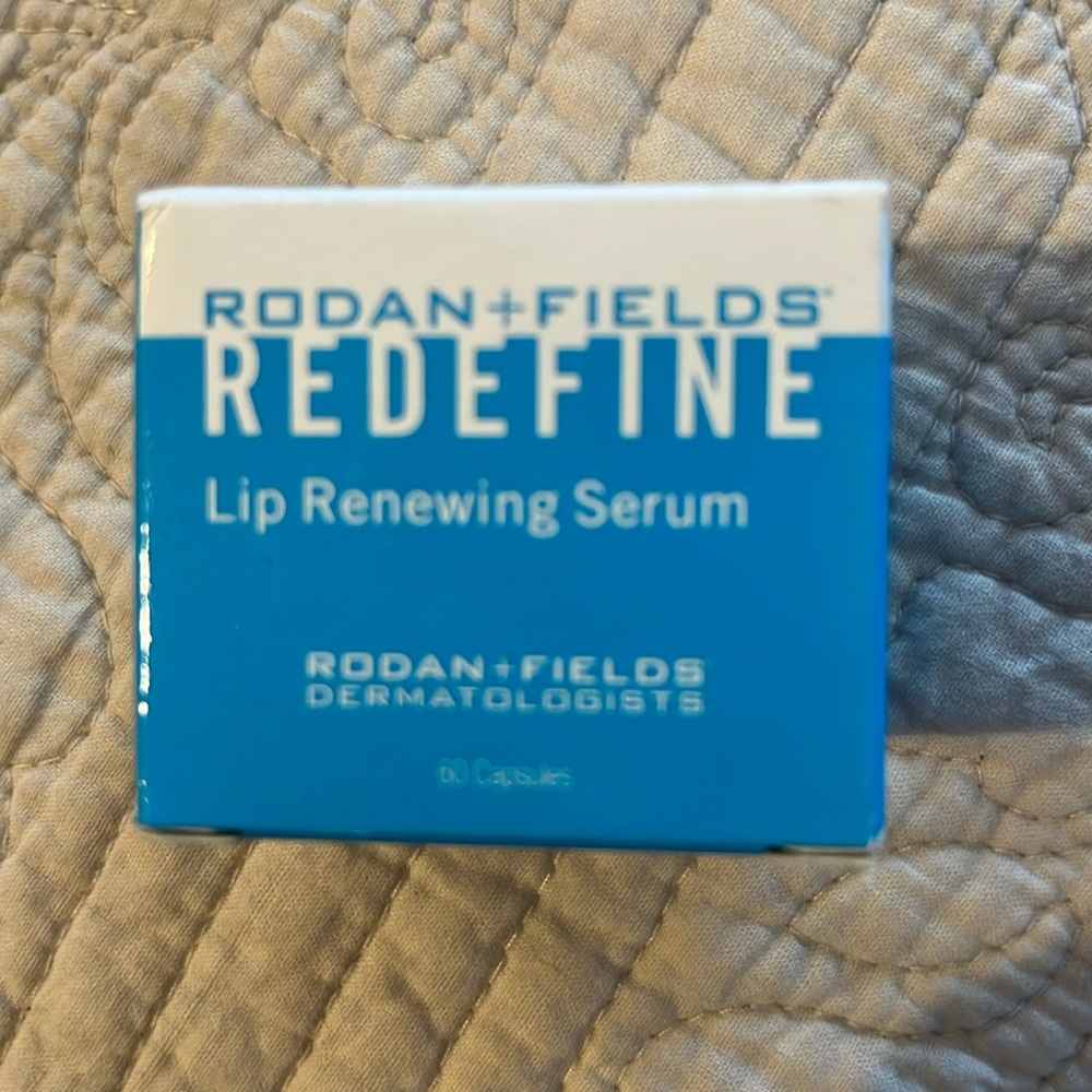 Brand new in box Rodan+Fields lip renewing serum